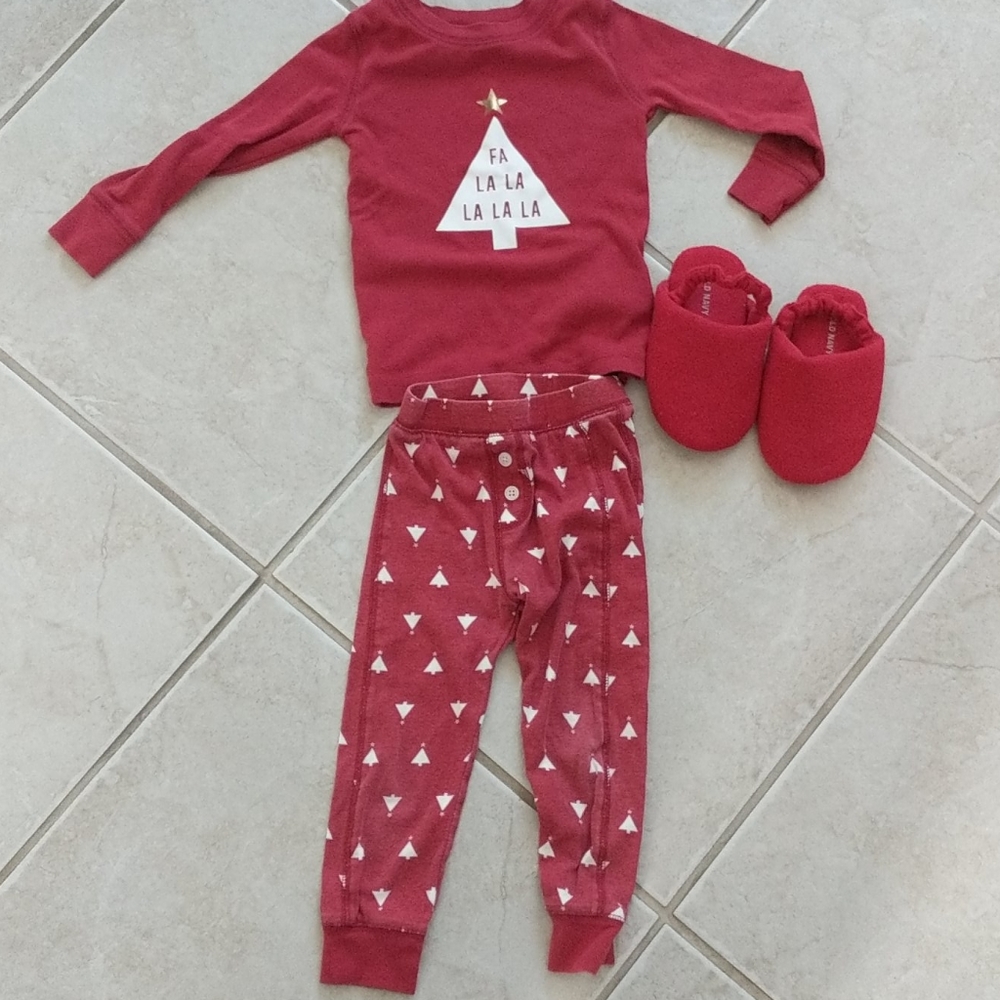 Girls 3t Red Christmas tree pajamas and slippers